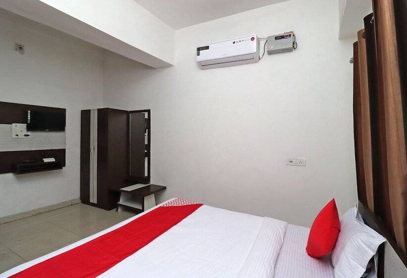 בית מלון כפרי Bhuneshwar By Oyo Rooms