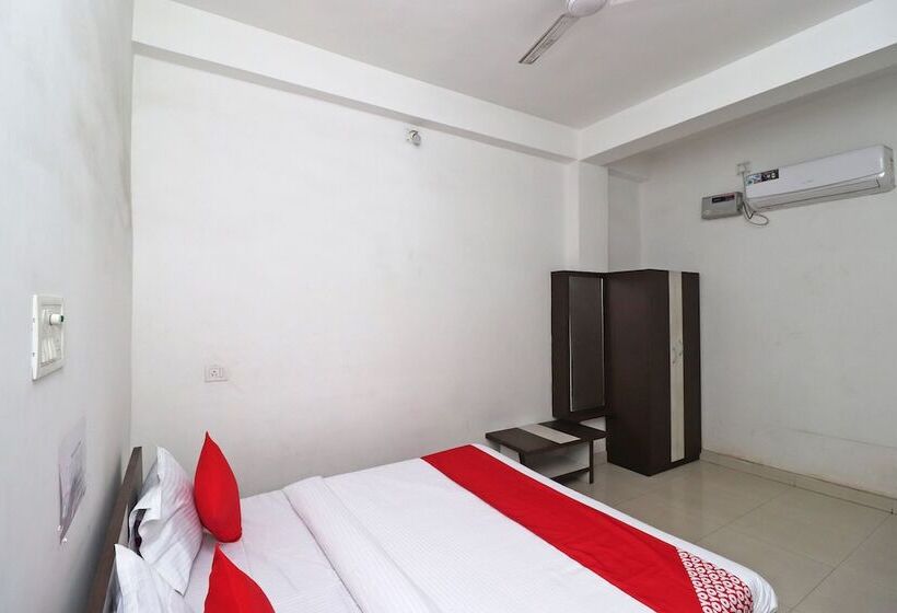 בית מלון כפרי Bhuneshwar By Oyo Rooms