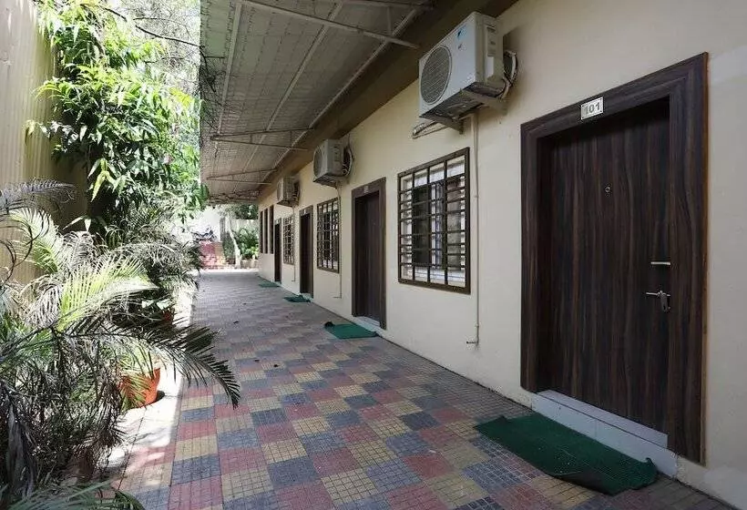 ホテル Blue Lotus Club And Resorts By Oyo Rooms