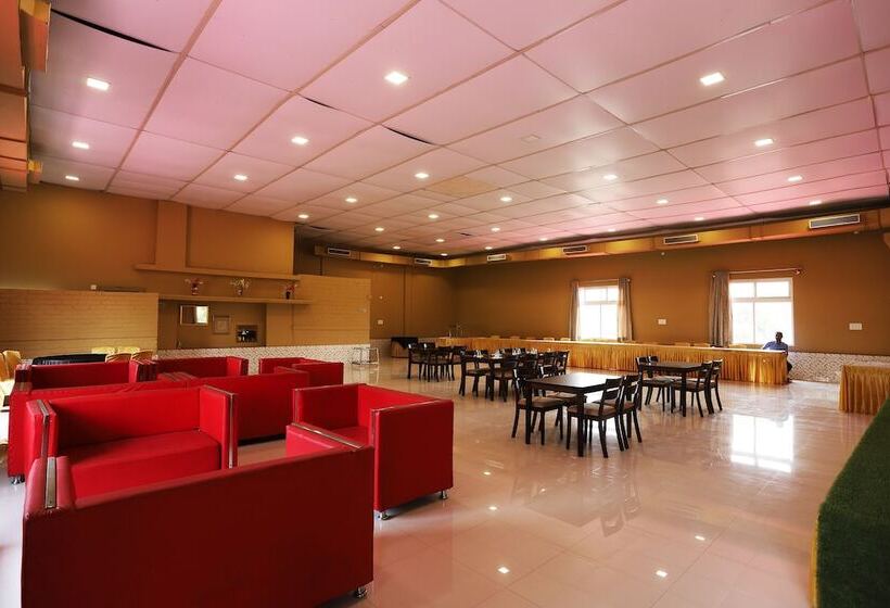 酒店 Blue Lotus Club And Resorts By Oyo Rooms