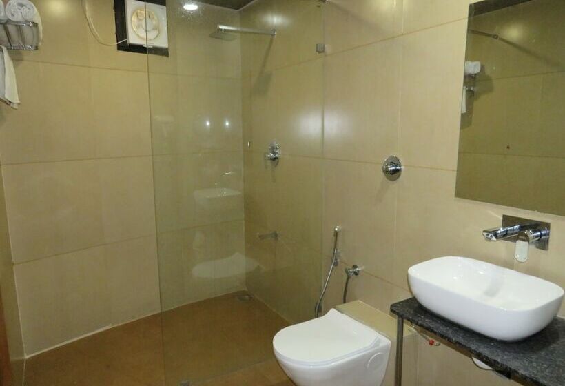 Отель Dariyalal