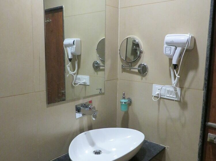 Отель Dariyalal