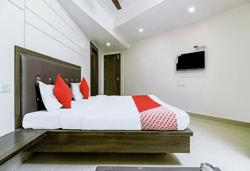 בית מלון כפרי Kalyan Nx By Oyo Rooms