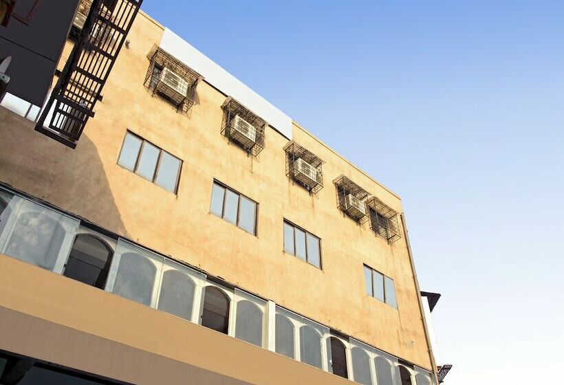 בית מלון כפרי Kalyan Nx By Oyo Rooms