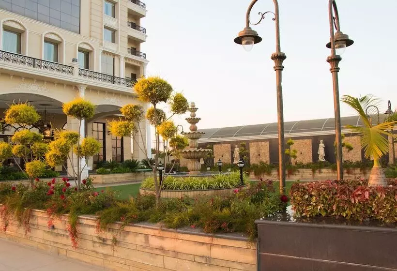 Hotelli Regenta Central Indore