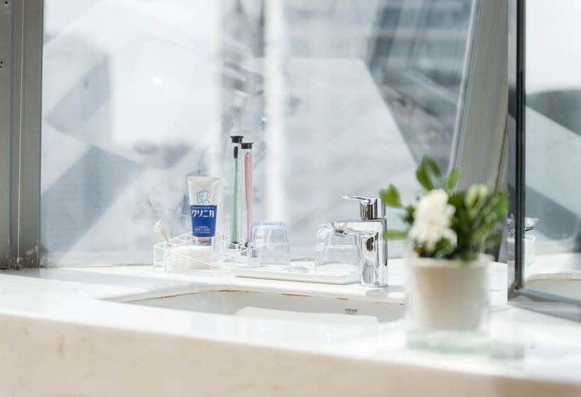 Отель White Waltz