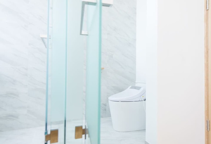 Отель White Waltz