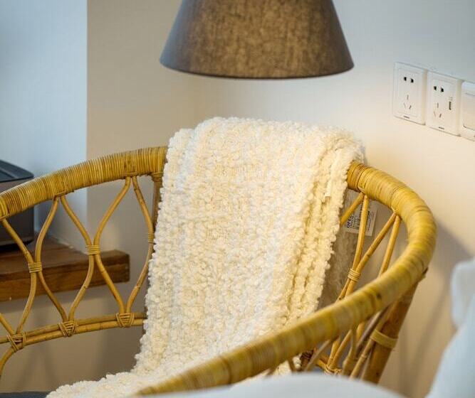 Отель White Waltz