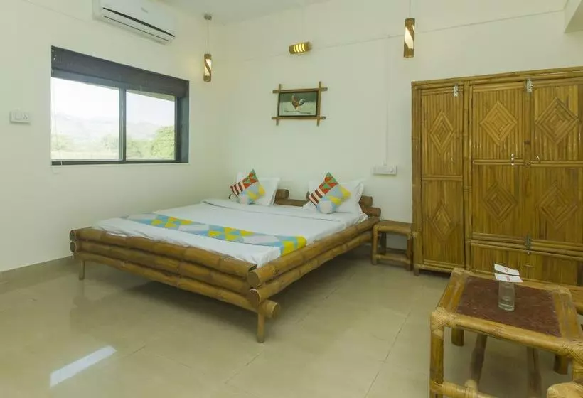 ペンション Sahyadri Farm 8 Wooden Cottages By Oyo Rooms