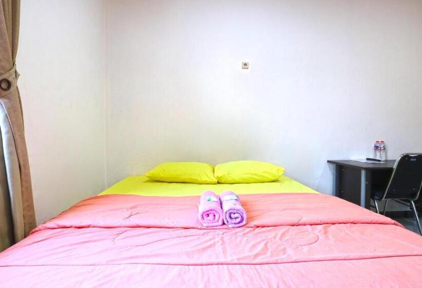 פנסיון Saloka Guest House & Residence