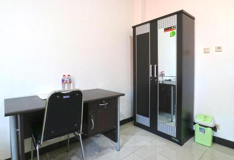 פנסיון Saloka Guest House & Residence