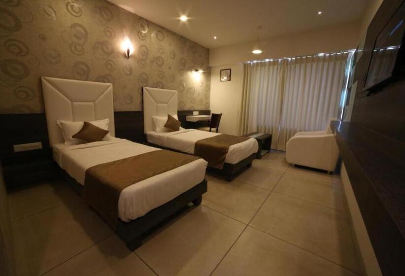 בית מלון כפרי Arizona Inn