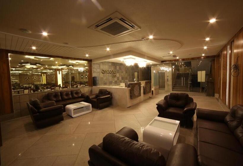 בית מלון כפרי Arizona Inn