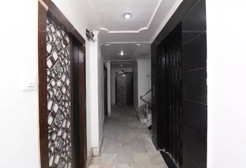 هتل Friends Club Resort & Restaurant