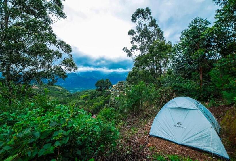 בית מלון כפרי Golden Fern Resort