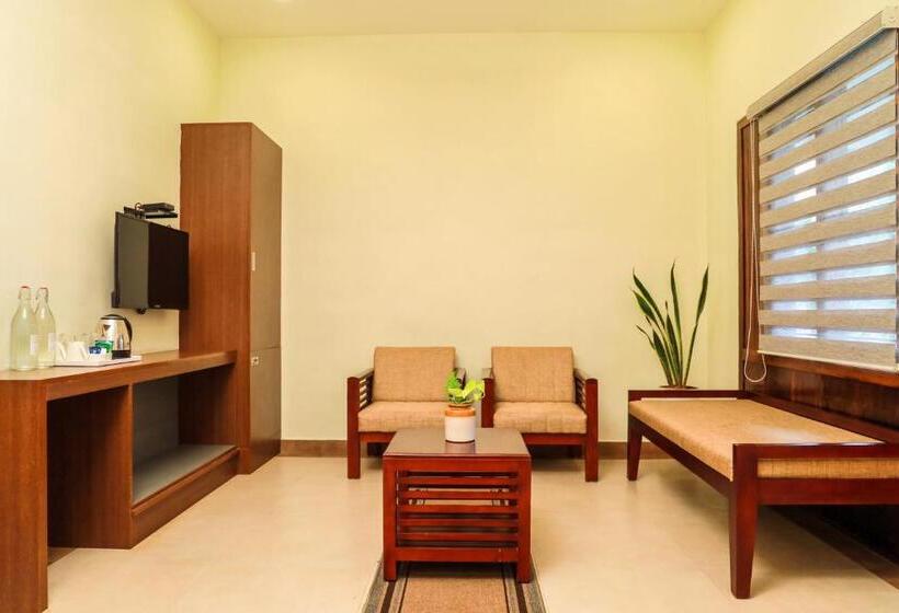 בית מלון כפרי Golden Fern Resort