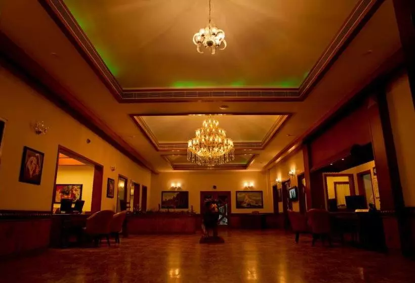 Hotelli Celestia Suites At Leonia