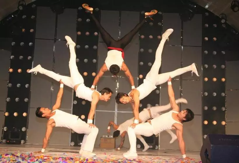 Hotelli Celestia Suites At Leonia