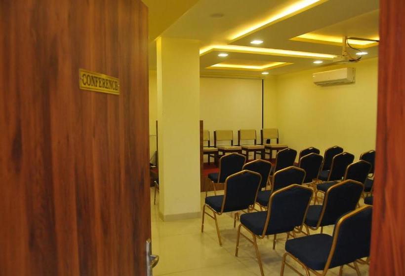 호텔 Pasupala Grand