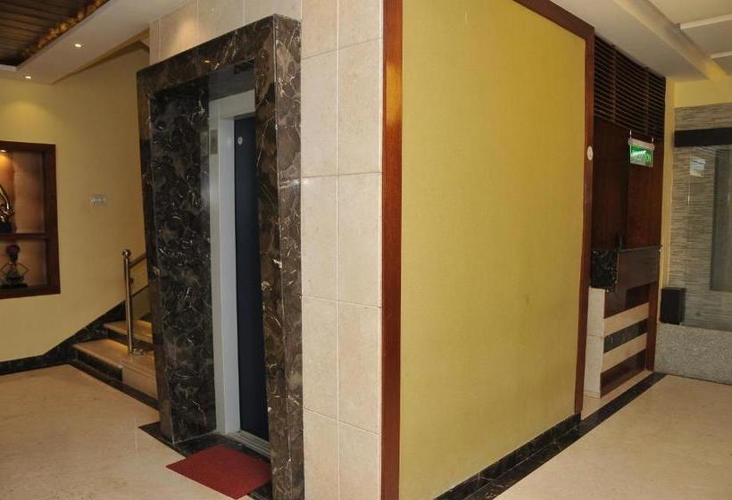 호텔 Pasupala Grand