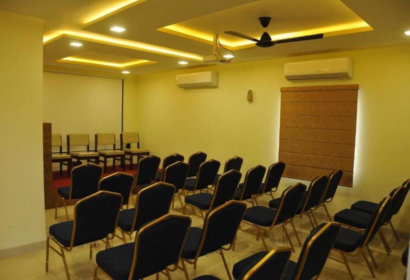 호텔 Pasupala Grand