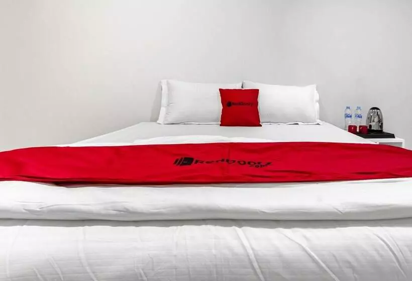 Majatalo Reddoorz Plus @ Gunungsari Surabaya