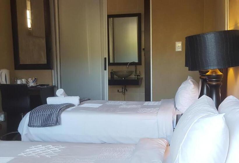 פנסיון Tropical Beach Boutique Guesthouse