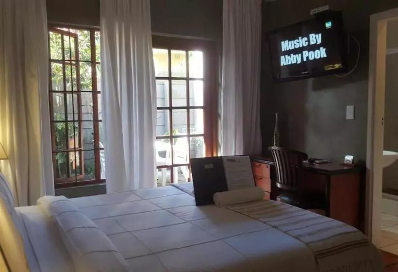 Majatalo Tropical Beach Boutique Guesthouse