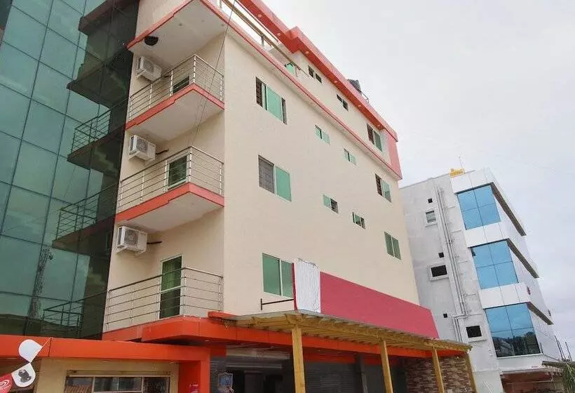 Capital O 15965 Hotel Nandi Gateway