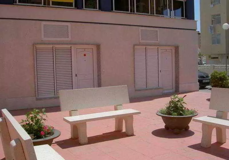 Estudios y Apartamentos Superáticos