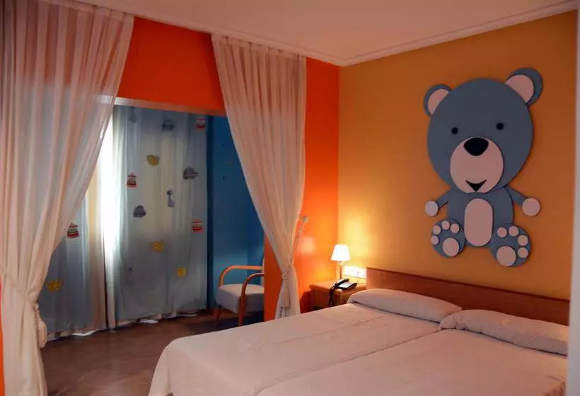 هتل Águilas Playa