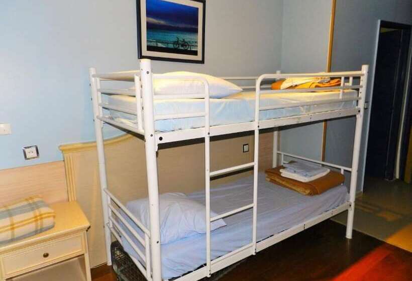 هتل Antares Hostel