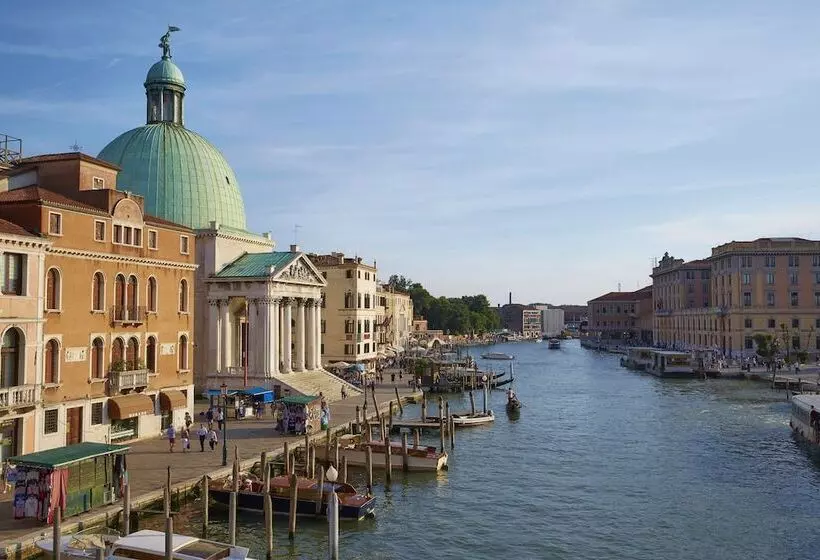 هتل Antiche Figure