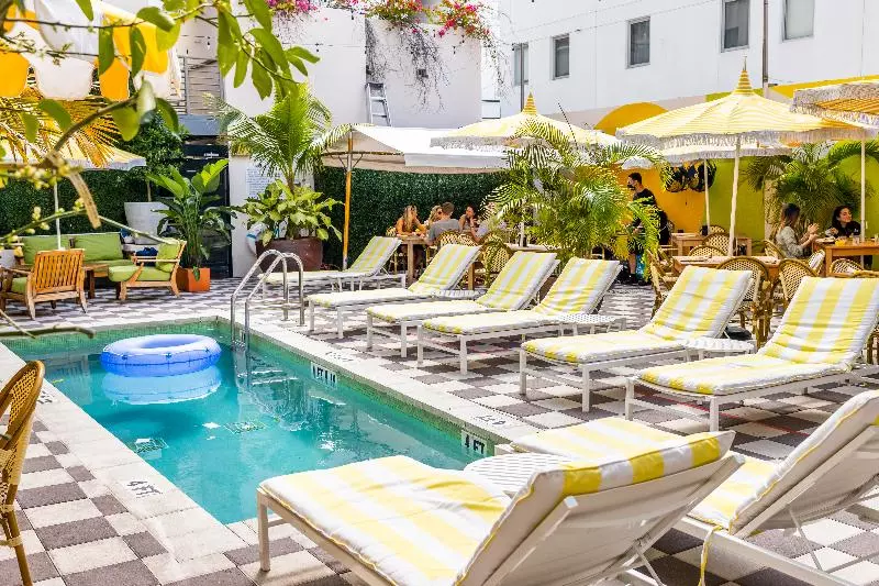 Clinton Hotel South Beach