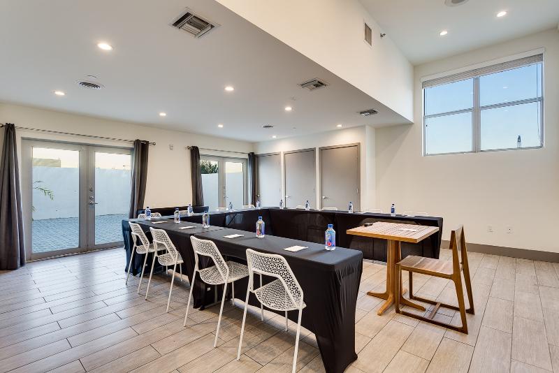 Clinton Hotel South Beach