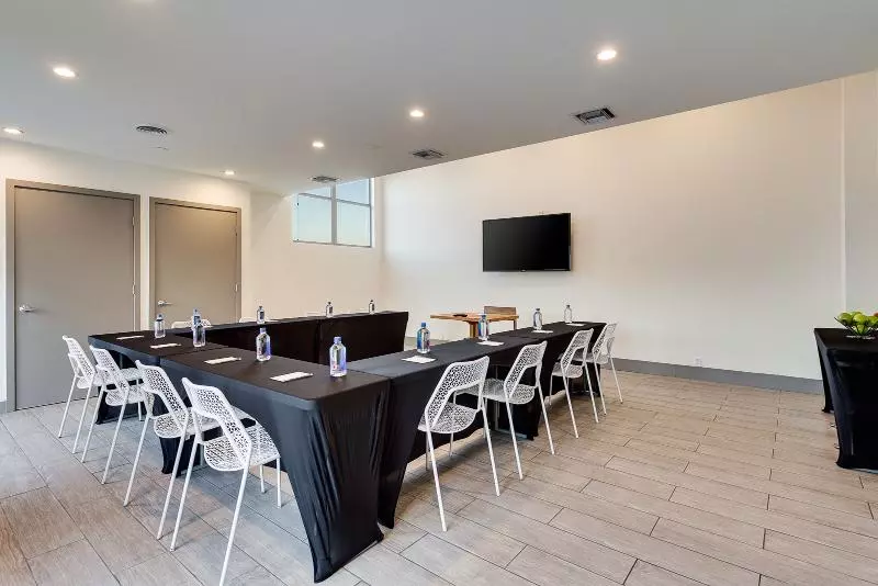 Clinton Hotel South Beach