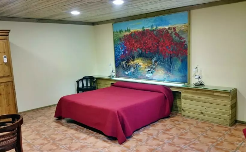 בית מלון כפרי El Jou