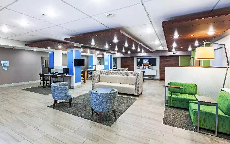 Holiday Inn Express Hotel & Suites Dallas Lewisville, An Ihg