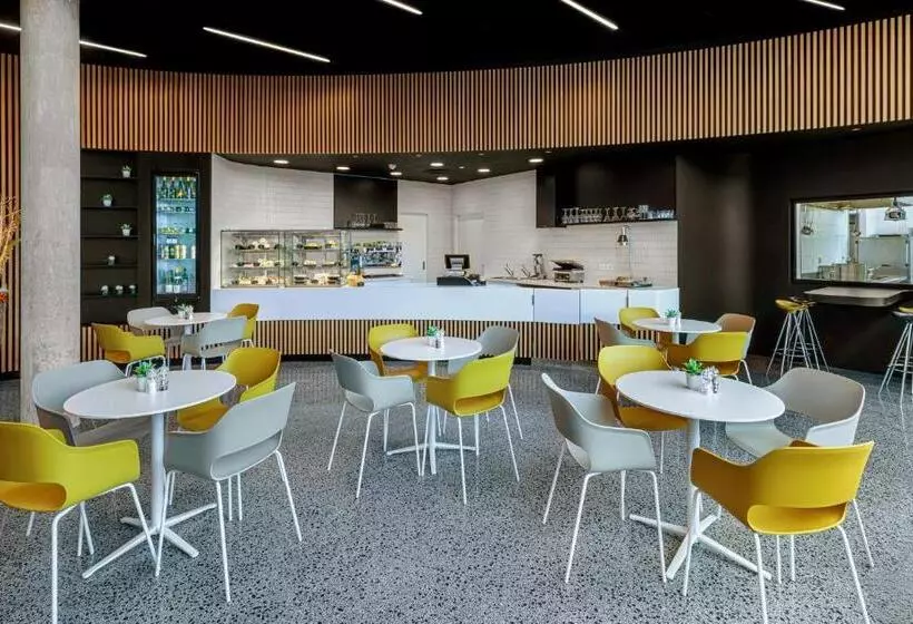 ホテル Holiday Inn Prague, An Ihg