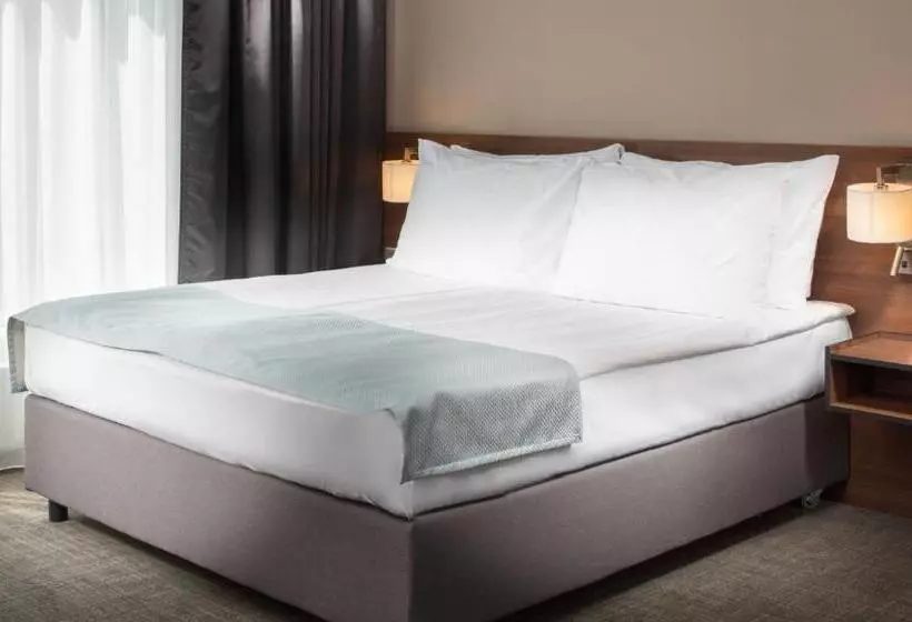 ホテル Holiday Inn Prague, An Ihg