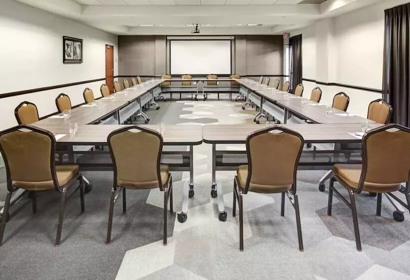 Отель Hyatt Place Mystic