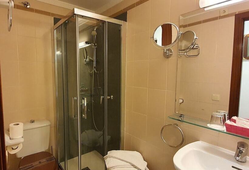 هتل La Residencia