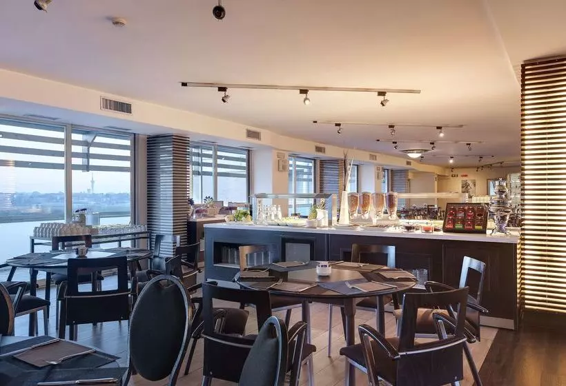 هتل Occidental Aran Park