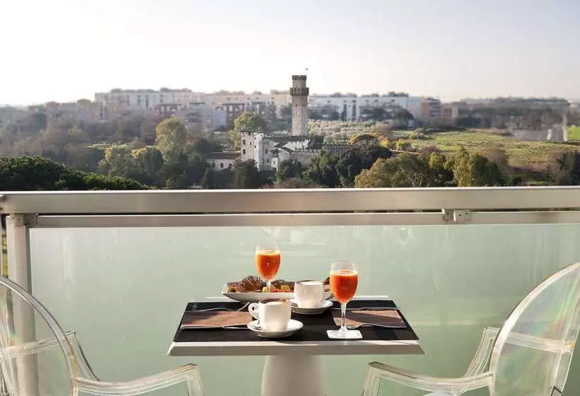 هتل Occidental Aran Park