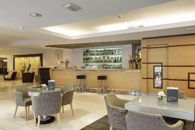 هتل Occidental Aran Park