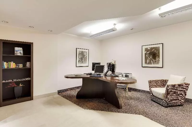 هتل Occidental Aran Park