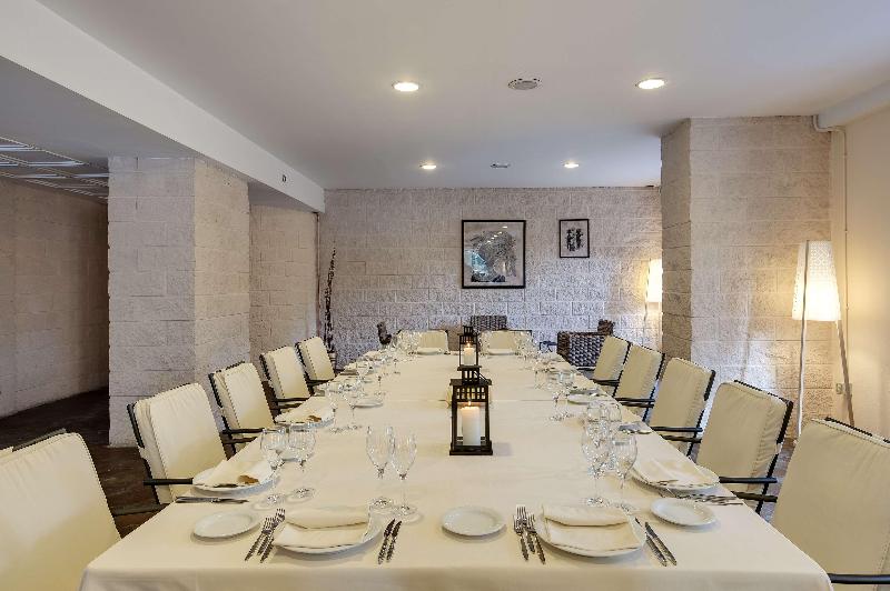 Hotel Occidental Aran Park