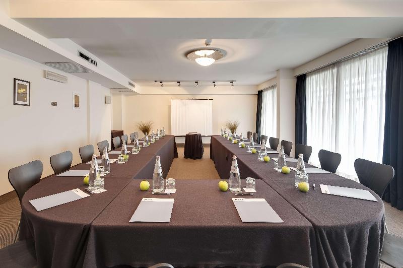 Hotel Occidental Aran Park