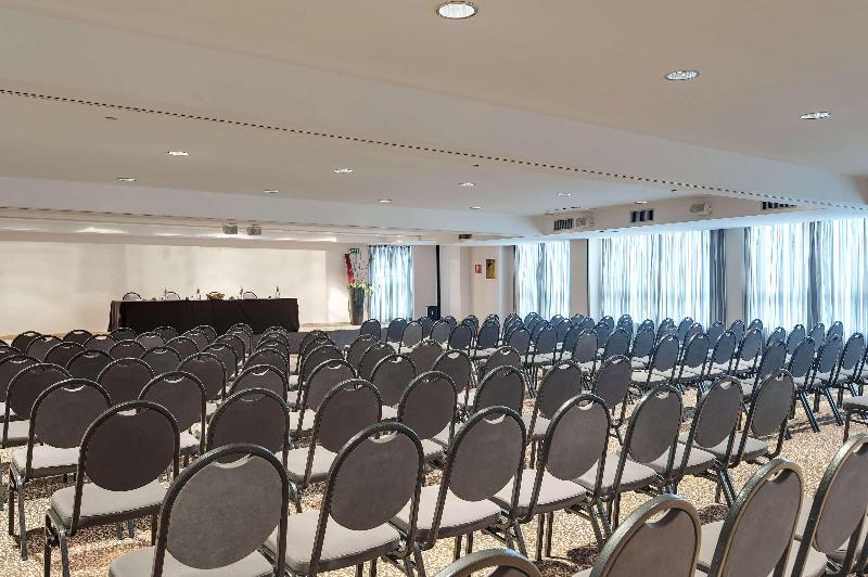 Hotel Occidental Aran Park