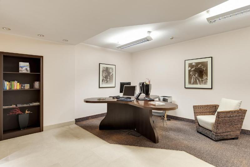 Hotel Occidental Aran Park